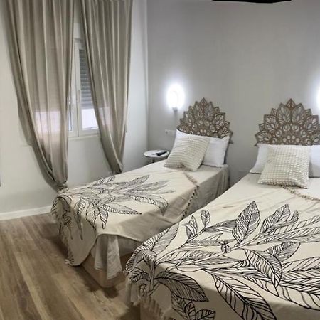 Maison d'hôtes La Sonrisa De Niki à Torrejon de Velasco Extérieur photo